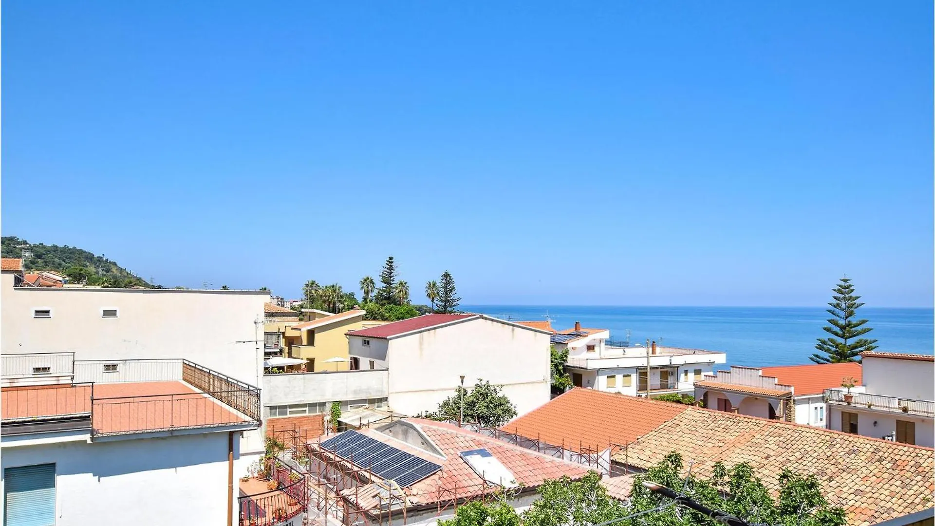 2 Bedroom Lovely Apartment In Marina Di Caronia Caronia Marina