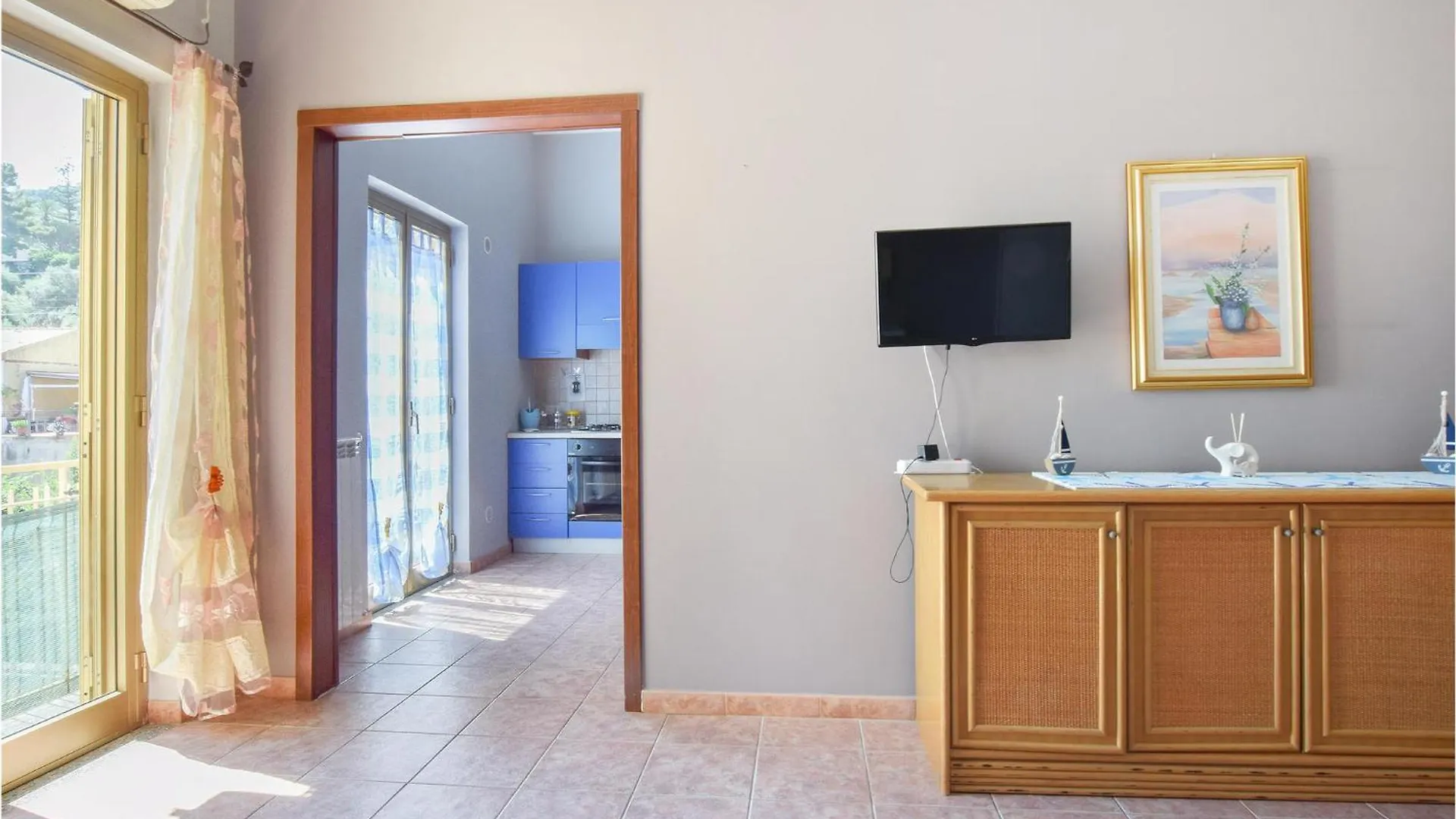 2 Bedroom Lovely Apartment In Marina Di Caronia Caronia Marina